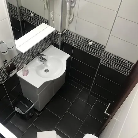 Bed & Breakfast Prenociste&restoran Dm 4*