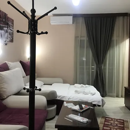 Bed & Breakfast Prenociste&restoran Dm 4*