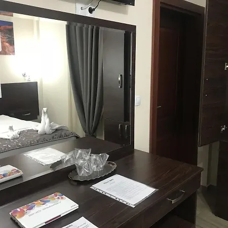 Bed & Breakfast Prenociste&restoran Dm 4*