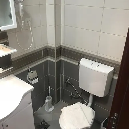 Bed & Breakfast Prenociste&restoran Dm 4*