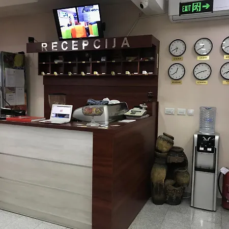 Bed & Breakfast Prenociste&restoran Dm 4*